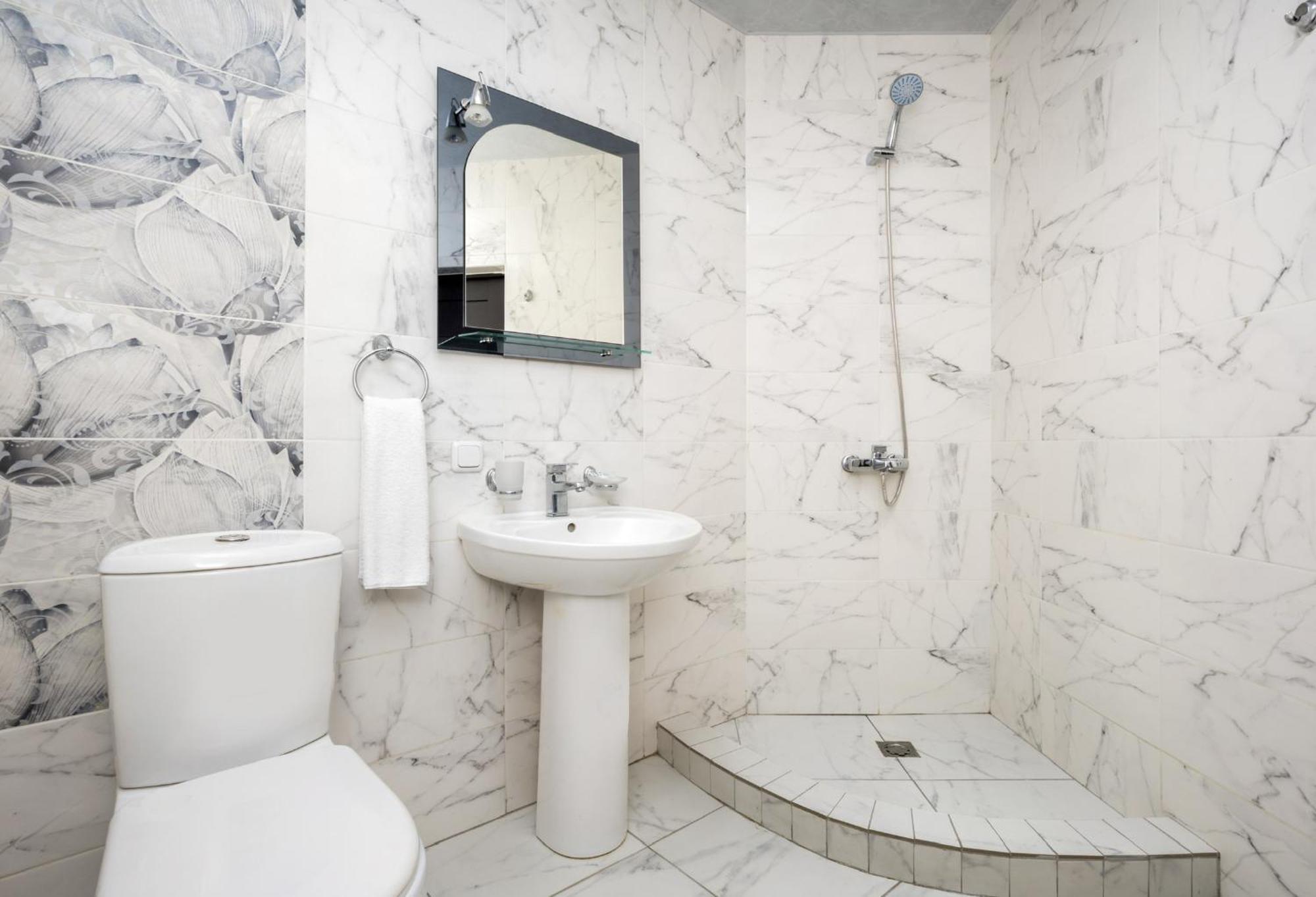2 Bedrooms 2 Bathrooms Large And Lux Apartment Best Location Jereván Kültér fotó