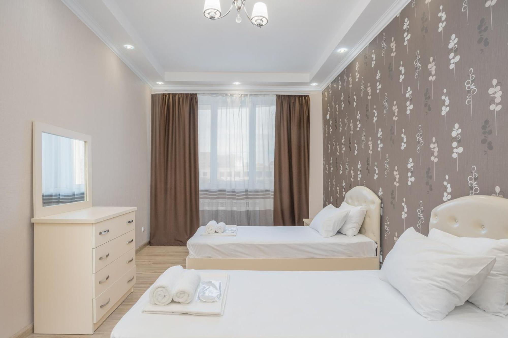 2 Bedrooms 2 Bathrooms Large And Lux Apartment Best Location Jereván Kültér fotó